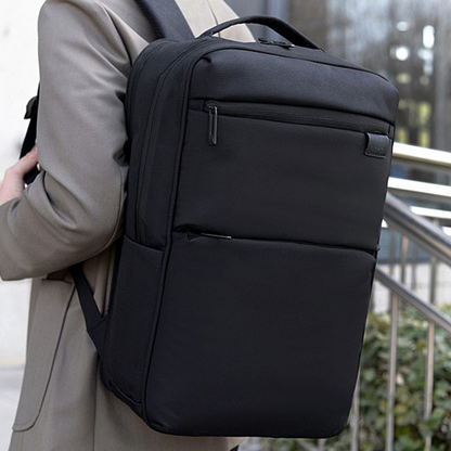 Water-Resistant Large Capacity Business Backpack for Men