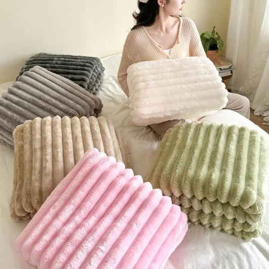 🍂Autumn Sale - 60% Off!🛏️Thickened Rabbit Plush&Milk Velvet Cover Blanket🫧Wrap up in Ultimate Comfort